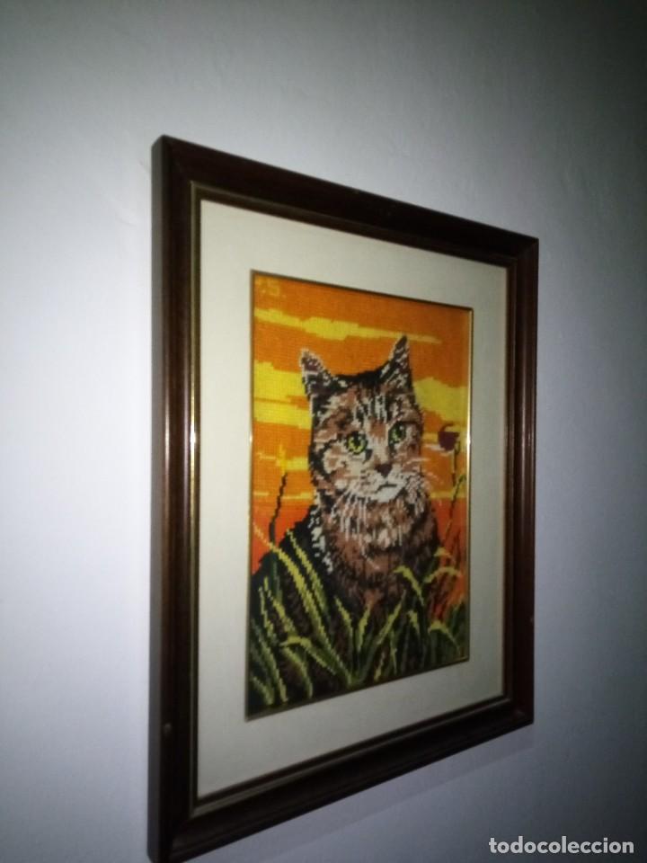 Otros objetos de arte: CUADRO GATO, BORDADO / 34X42 / AA604 / CON MARCO - Foto 3