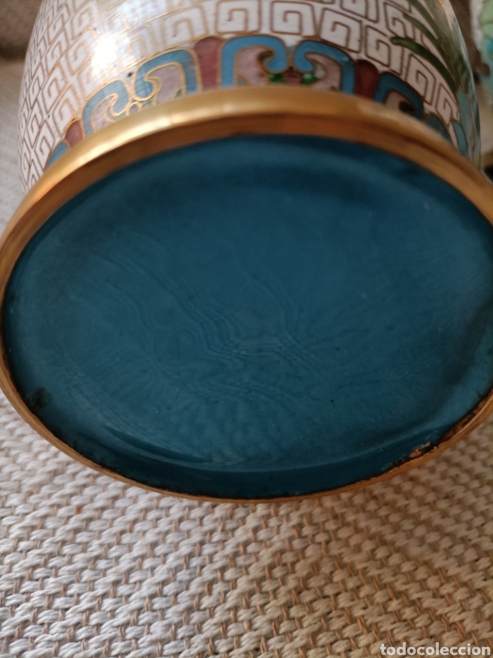 Otros objetos de arte: pareja de floreros mirror cloisonn&eacute; esmaltado. - Foto 9