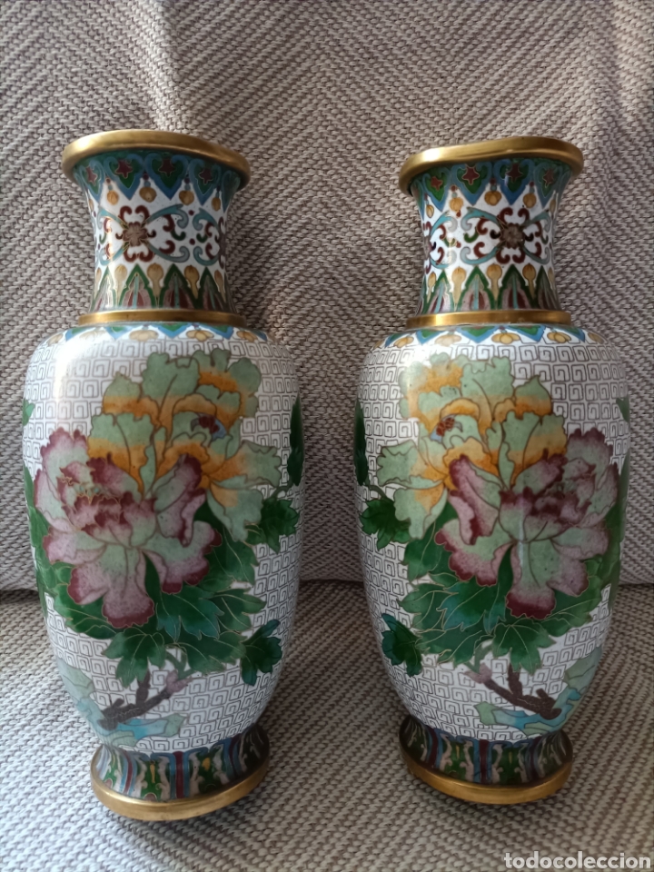 Otros objetos de arte: pareja de floreros mirror cloisonn&eacute; esmaltado. - Foto 1
