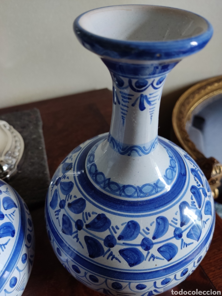 Otros objetos de arte: 2 jarrones ceramica talavera - Foto 3