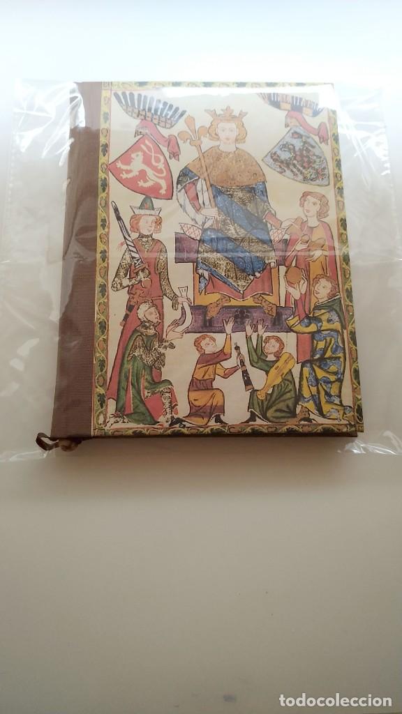 Otros objetos de arte: LIBRETA PAPEL MEDIAVAL - Foto 1