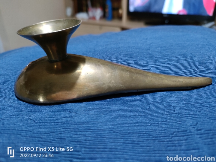 Otros objetos de arte: Pieza de metal decorada en la base - Foto 1
