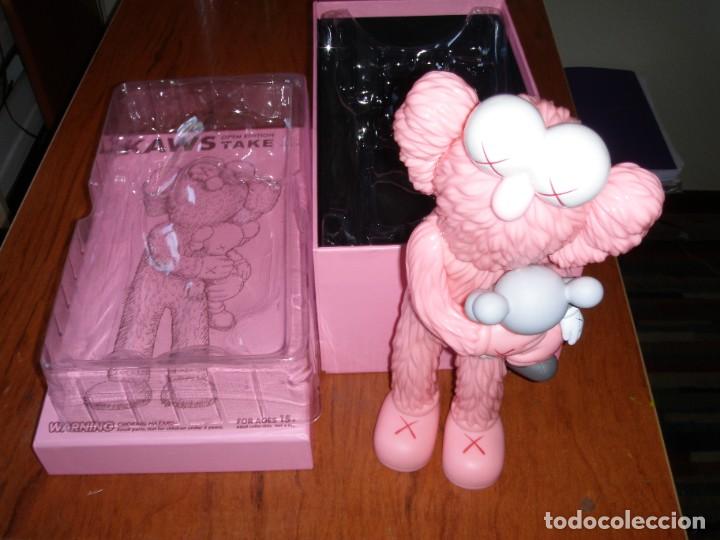 Otros objetos de arte: MU&Ntilde;ECO ARTISTA KAWS OPEN EDITION TAKE - Foto 6
