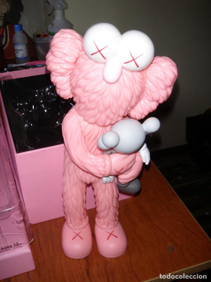 Otros objetos de arte: MU&Ntilde;ECO ARTISTA KAWS OPEN EDITION TAKE - Foto 7