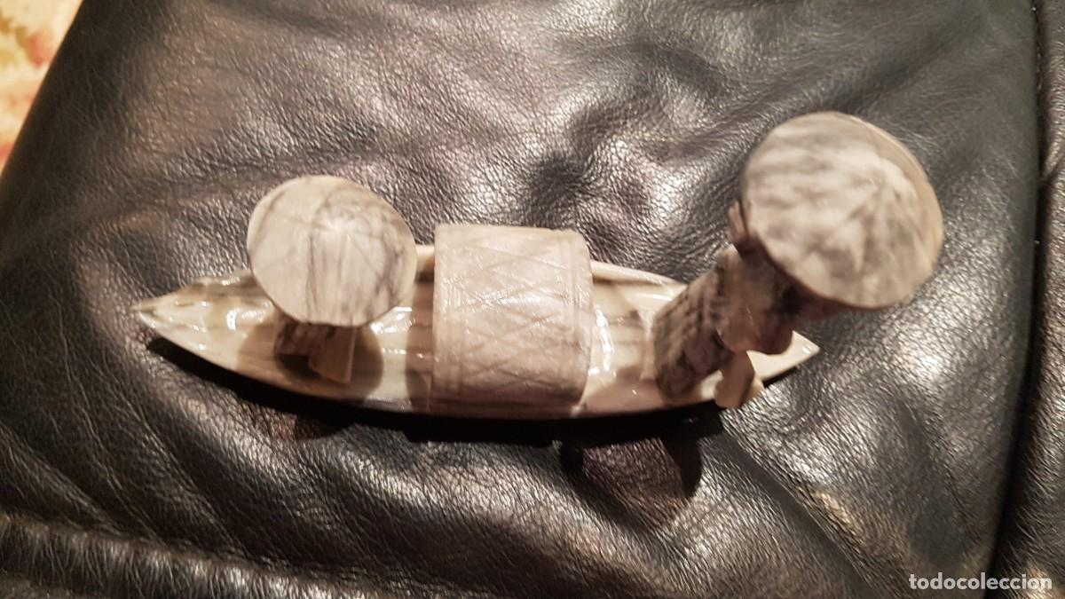Otros objetos de arte: Barco chino en alabastro u otro material que desconozco - Foto 2