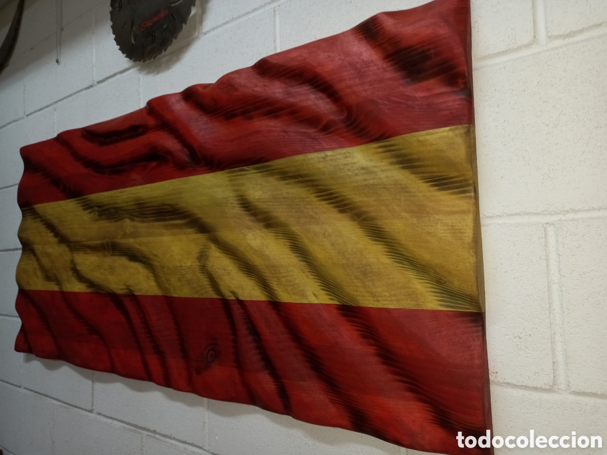 Otros objetos de arte: Bandera espa&ntilde;ola de madera. - Foto 6