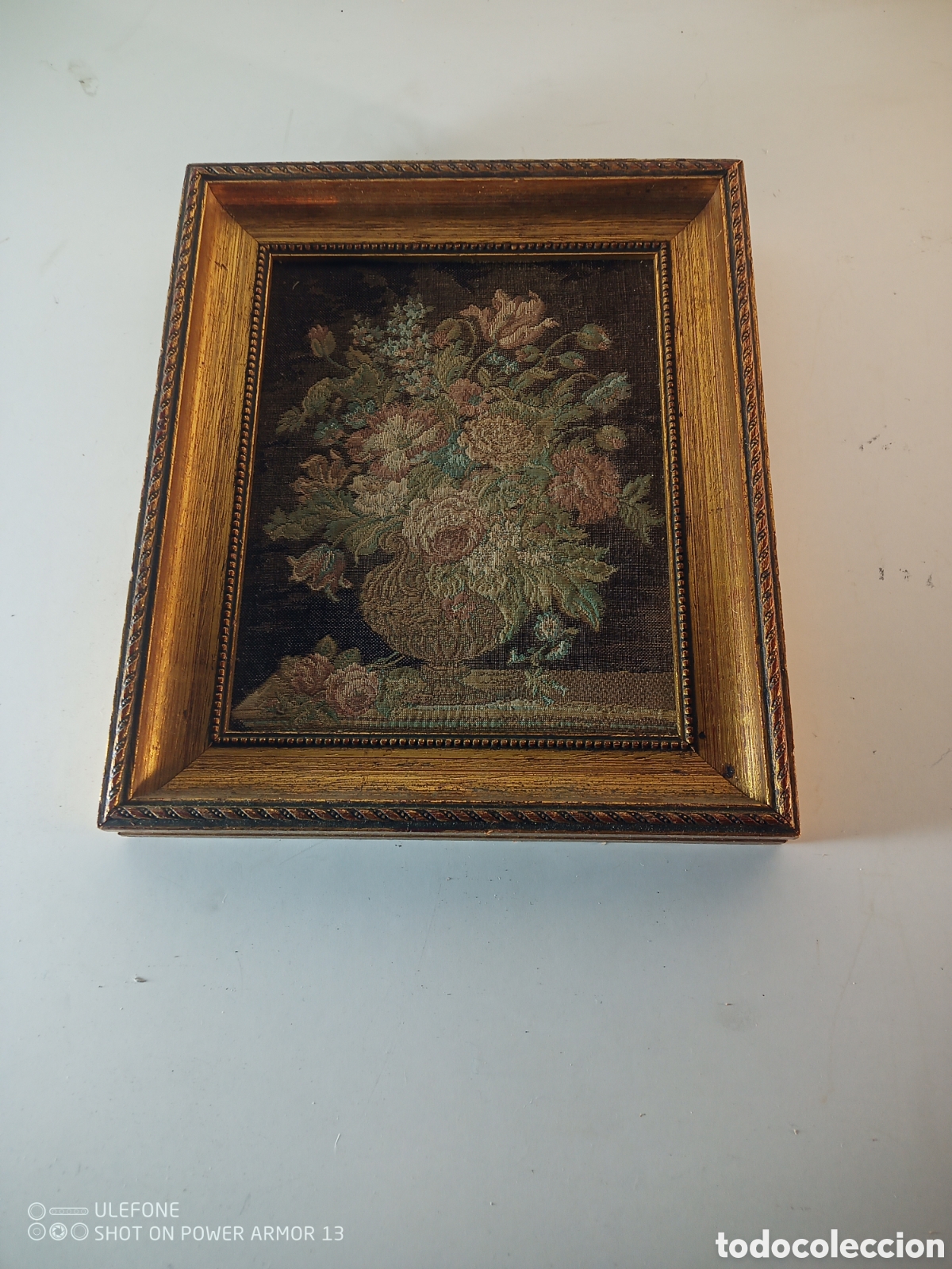 Otros objetos de arte: Antiguo tapiz enmarcado - Foto 2
