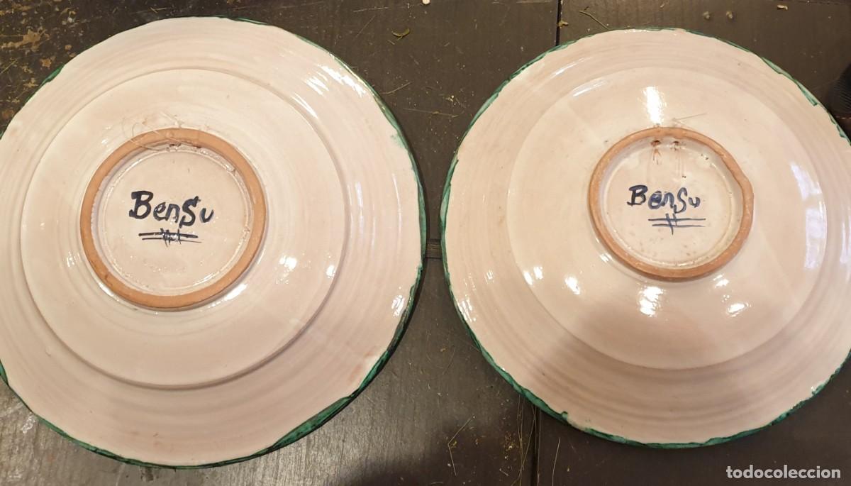 Otros objetos de arte: Dos platos cer&aacute;micos &rdquo;peces&rdquo; pintados a mano. - Foto 3