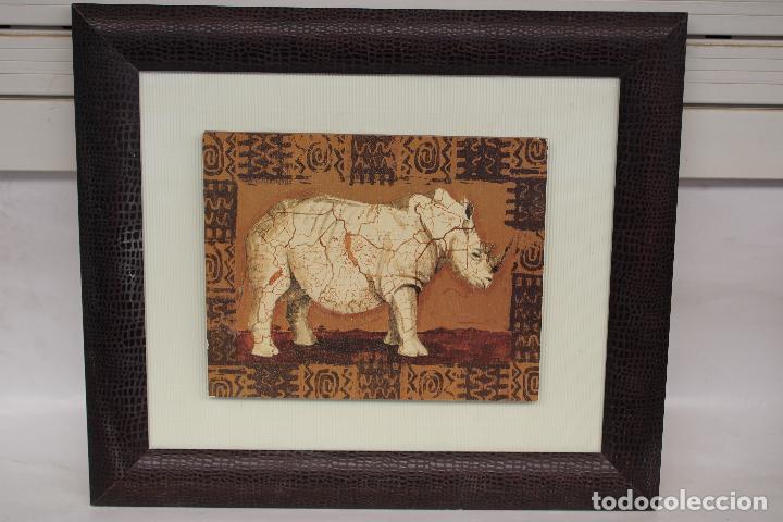 Otros objetos de arte: cuadro rinoceronte lamina sobre madera - Foto 1