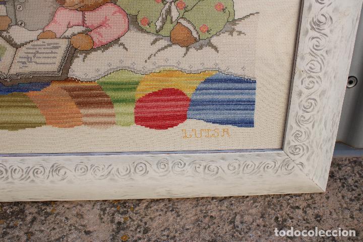 Otros objetos de arte: cuadro de ositos punto de cruz - Foto 2