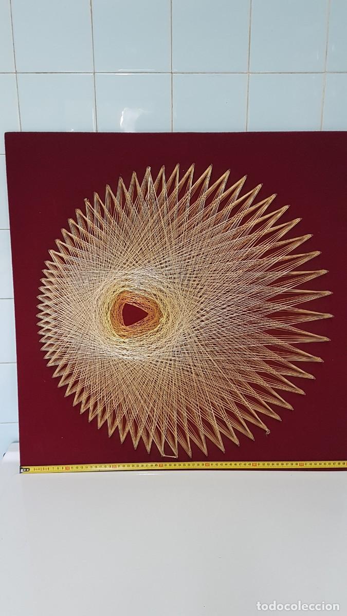 Otros objetos de arte: CUADRO GEOMETRICO REALIZADO CON CUERDAS - Foto 2