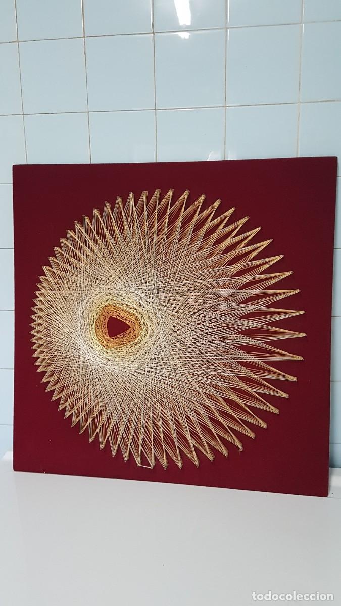 Otros objetos de arte: CUADRO GEOMETRICO REALIZADO CON CUERDAS - Foto 3