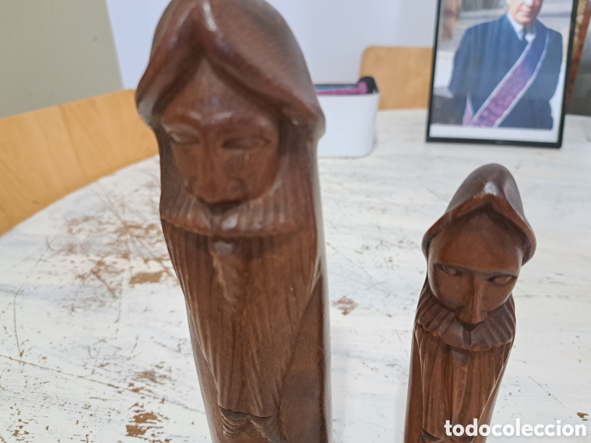 Otros objetos de arte: Monjes de madera en forma de cipote. - Foto 3