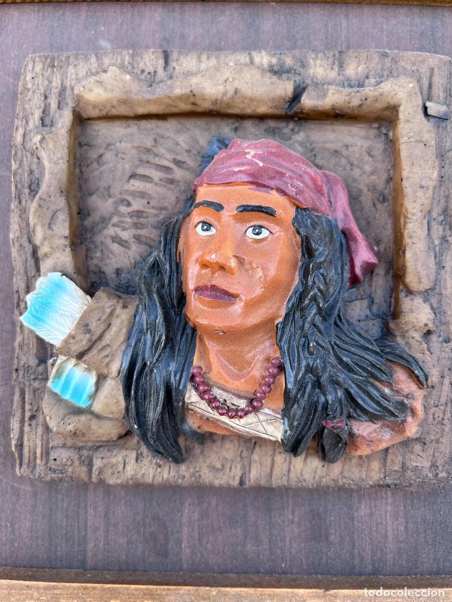 Otros objetos de arte: CUADRO CON ROSTRO INDIO CON FLECHAS - Foto 1