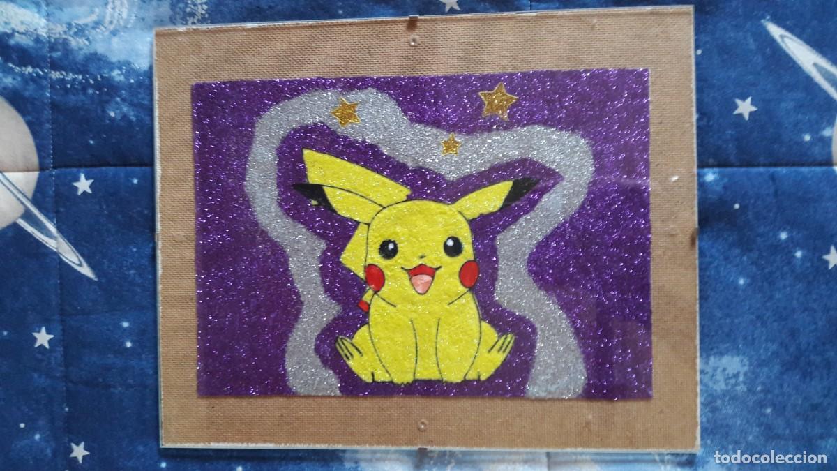 Otros objetos de arte: Cuadro artesano de Pikachu pokemon - Foto 1