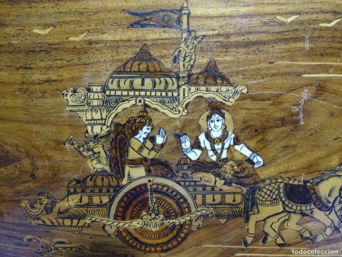 Otros objetos de arte: TABLA DE MADERA NO LE CON MARQUETERIA. ARTE ORIENTAL. - Foto 4