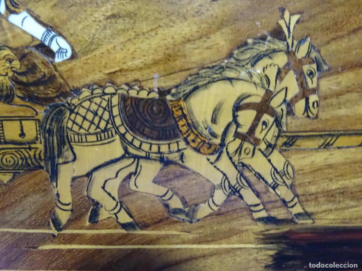 Otros objetos de arte: TABLA DE MADERA NO LE CON MARQUETERIA. ARTE ORIENTAL. - Foto 5