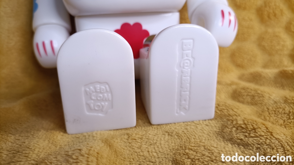 Otros objetos de arte: mu&ntilde;eco medicom toys - Foto 3