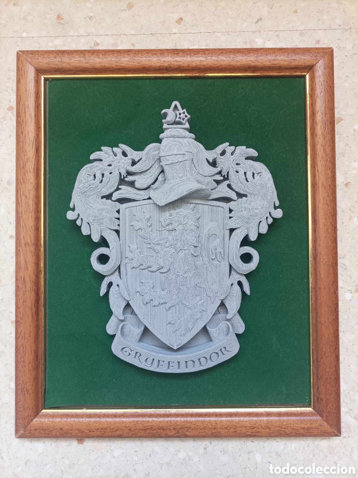 Otros objetos de arte: Cuadro en relieve casa Gryffindor Harry Potter 23x28cm - Foto 1