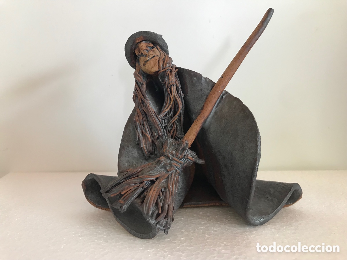 Otros objetos de arte: Bruja cer&aacute;mica - Foto 1