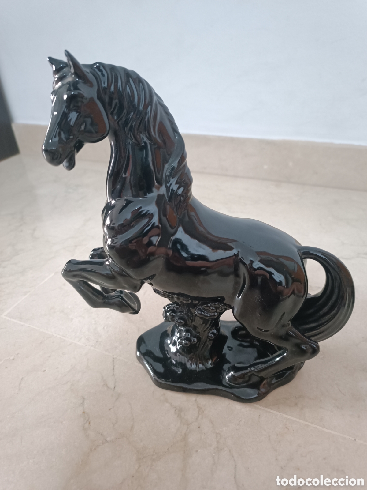 Otros objetos de arte: Caballo negro porcelana - Foto 1