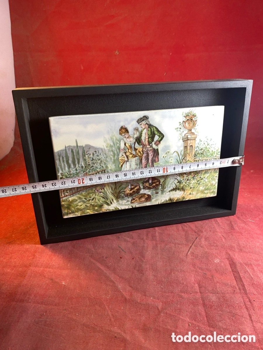 Otros objetos de arte: Cuadro Cer&aacute;mica pintada escena galante - Foto 3