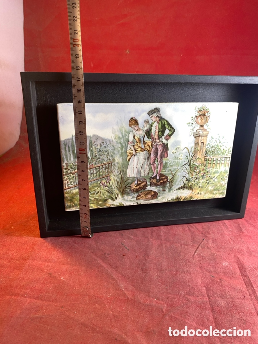 Otros objetos de arte: Cuadro Cer&aacute;mica pintada escena galante - Foto 4