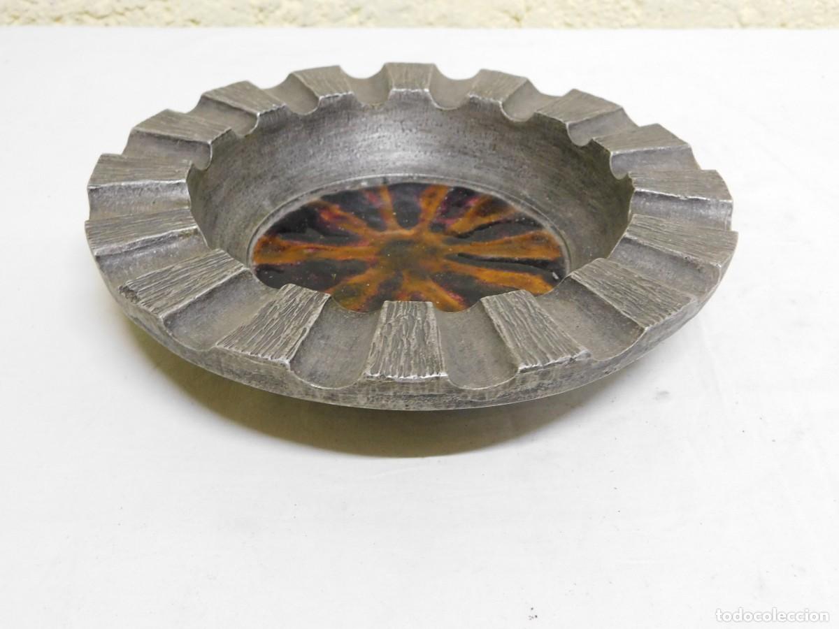Otros objetos de arte: PLATO ALUMINIO Y ESMALTE - JOAN MAYN&Eacute; - Foto 4