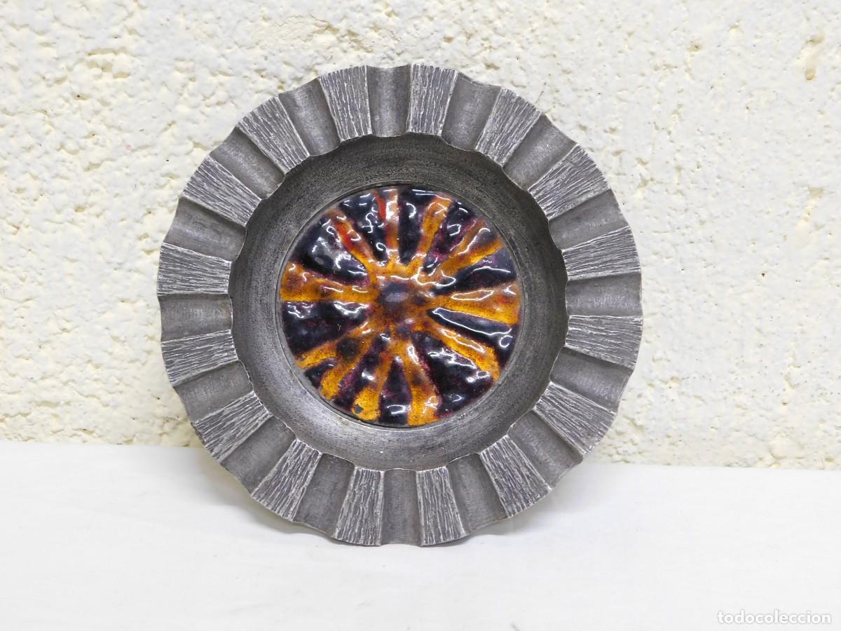 Otros objetos de arte: PLATO ALUMINIO Y ESMALTE - JOAN MAYN&Eacute; - Foto 6