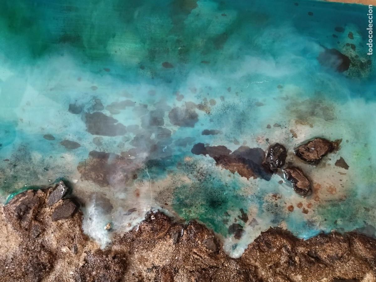 Otros objetos de arte: cuadro de madera y resina playa - Foto 1