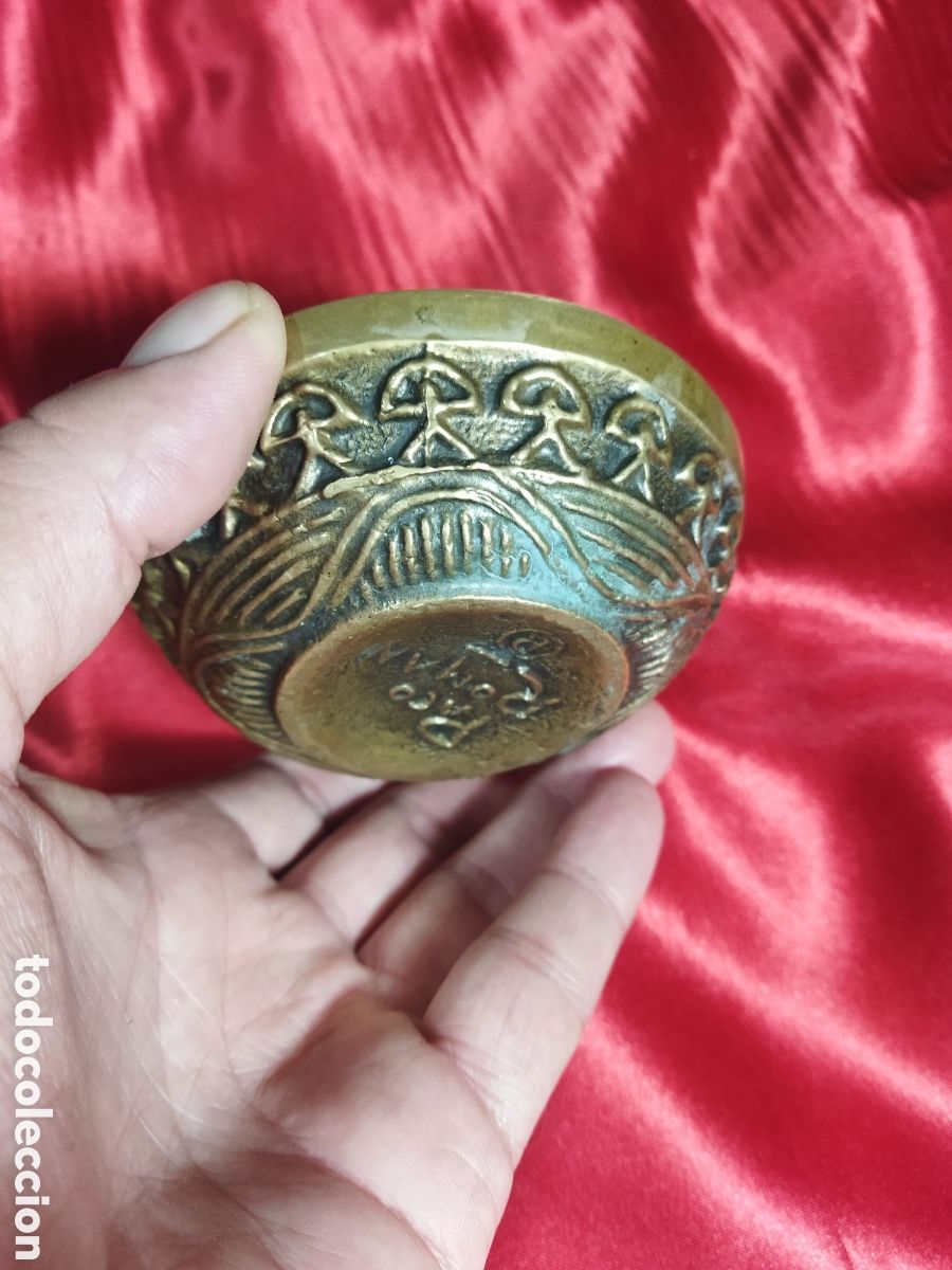 Otros objetos de arte: Cenicero de bronce firmado - Foto 3