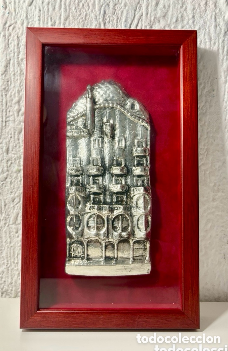 Otros objetos de arte: FIGURA CASA BATLLO DE GAUDI ENMARCADO - Foto 1
