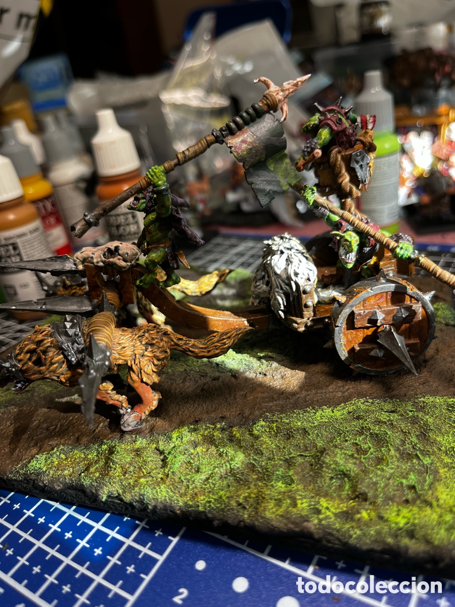 Otros objetos de arte: Carro Goblin de batalla pintado a mano - Foto 1