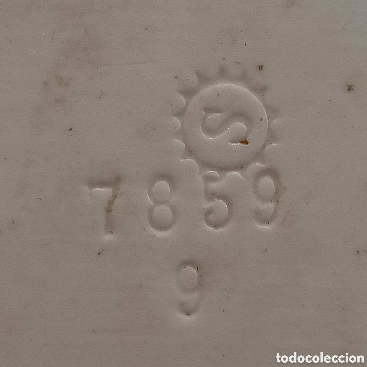 Otros objetos de arte: Esmalte antiguo con escena rom&aacute;ntica. - Foto 4