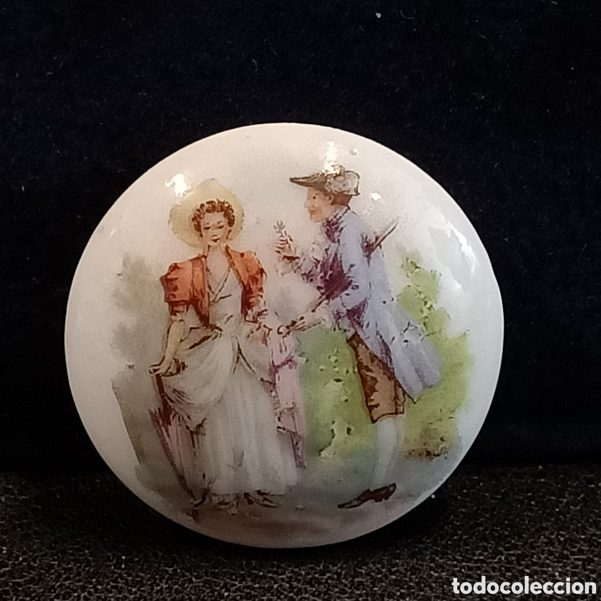 Otros objetos de arte: Esmalte antiguo con escena rom&aacute;ntica. - Foto 1