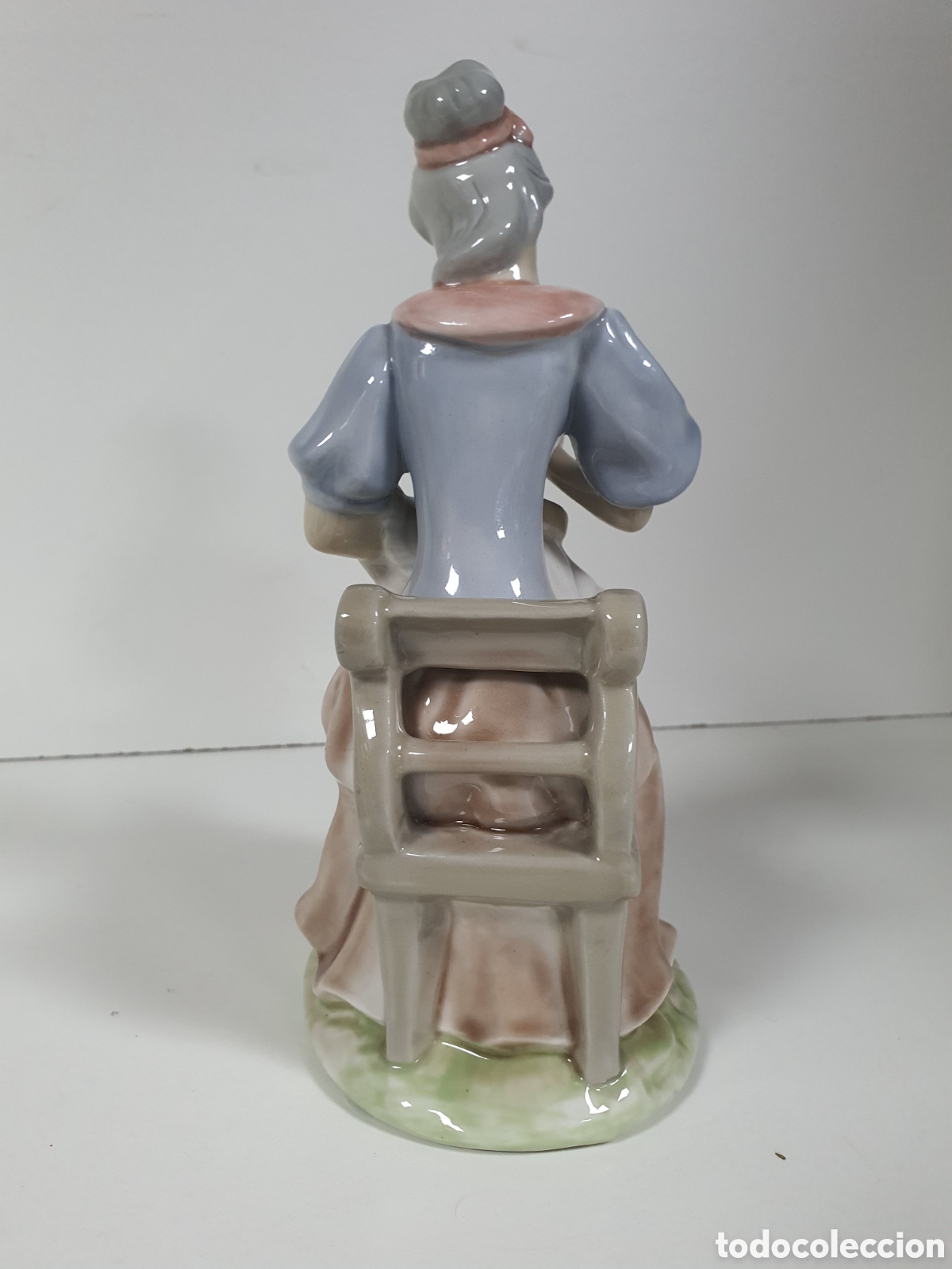 Otros objetos de arte: Figura porcelona tengra - Foto 2