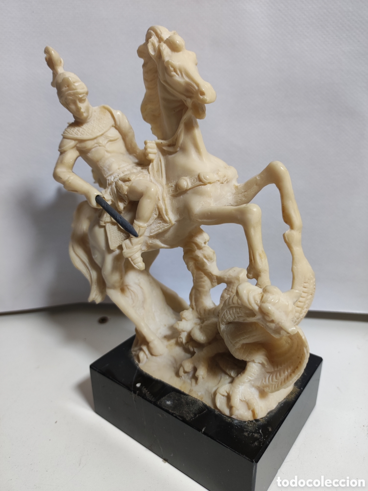 Otros objetos de arte: San jorge figura de pasta resina - Foto 2