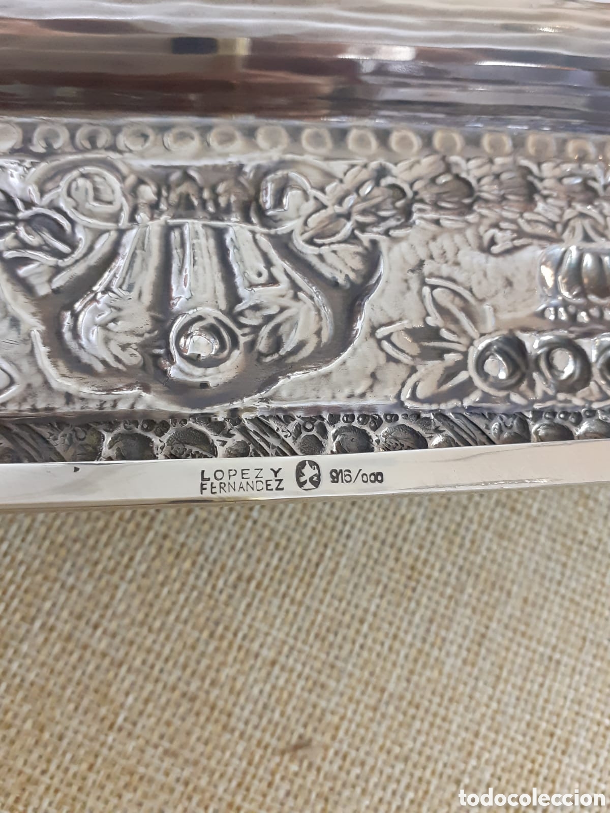 Otros objetos de arte: Bandeja de plata con bordes de granadas - Foto 3