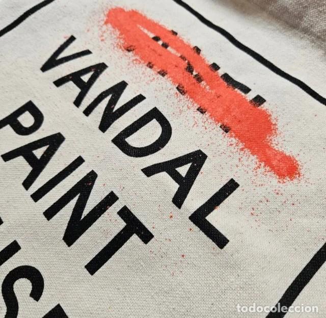Otros objetos de arte: Banksy Cut and Run pack original - Foto 3