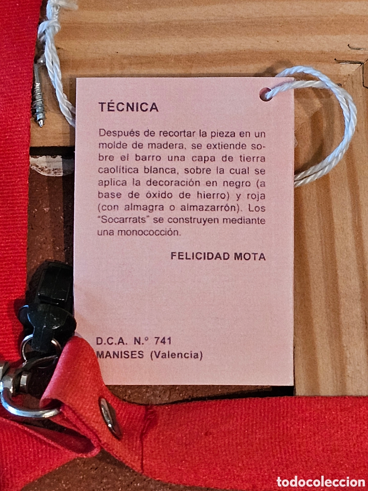 Otros objetos de arte: Socarrat con figura del Beato de Li&eacute;bana - Foto 4