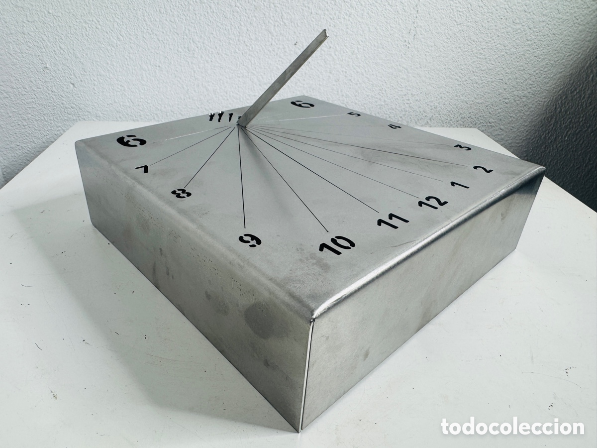 Otros objetos de arte: MARC-ANDR&Eacute; 2 FIGUERES created a solar clock - Foto 2