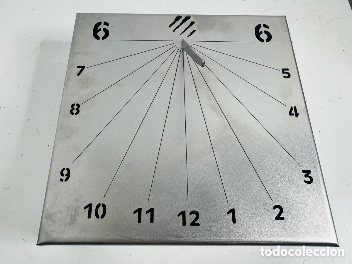 Otros objetos de arte: MARC-ANDR&Eacute; 2 FIGUERES created a solar clock - Foto 4