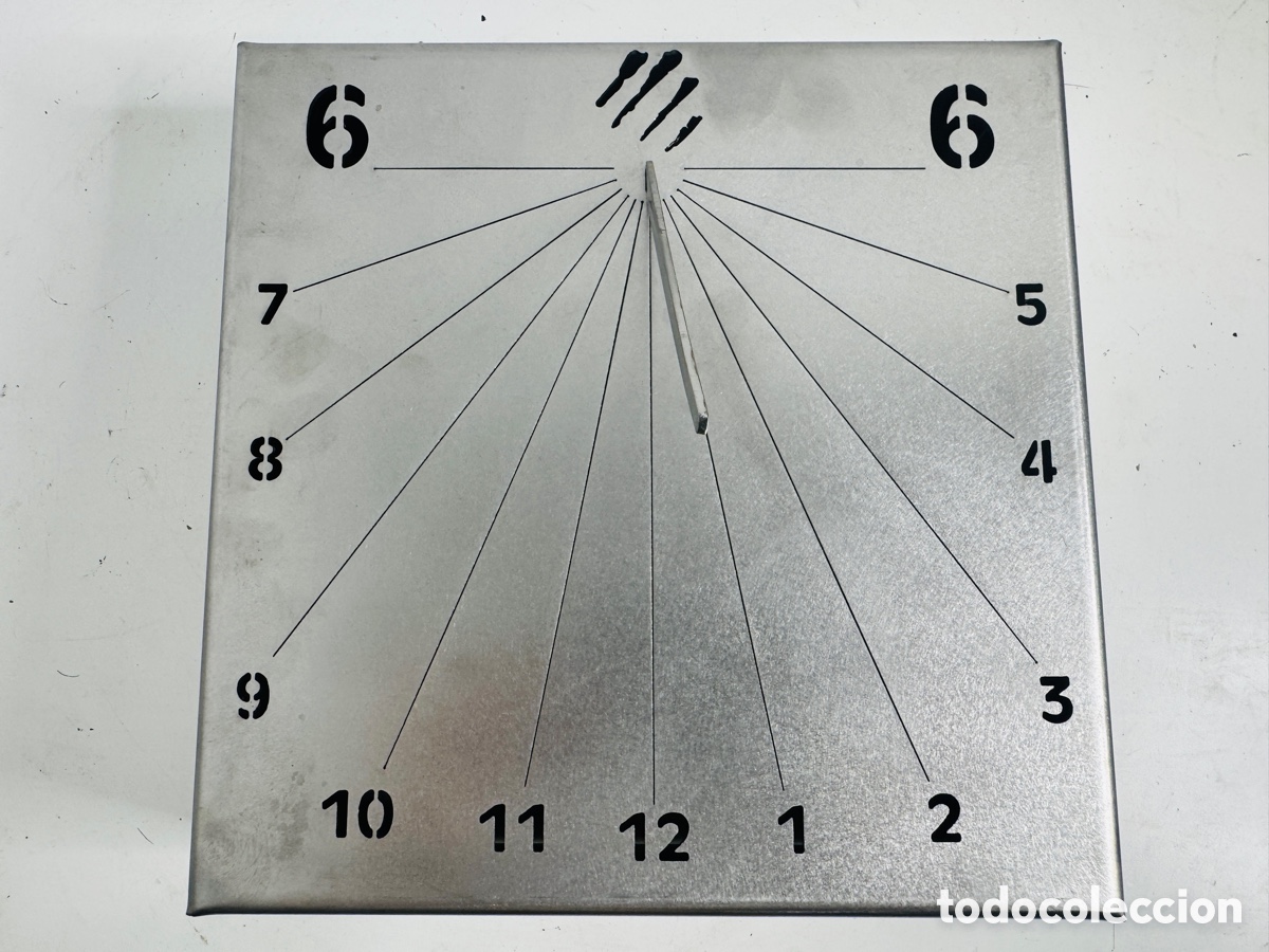 Otros objetos de arte: MARC-ANDR&Eacute; 2 FIGUERES created a solar clock - Foto 1