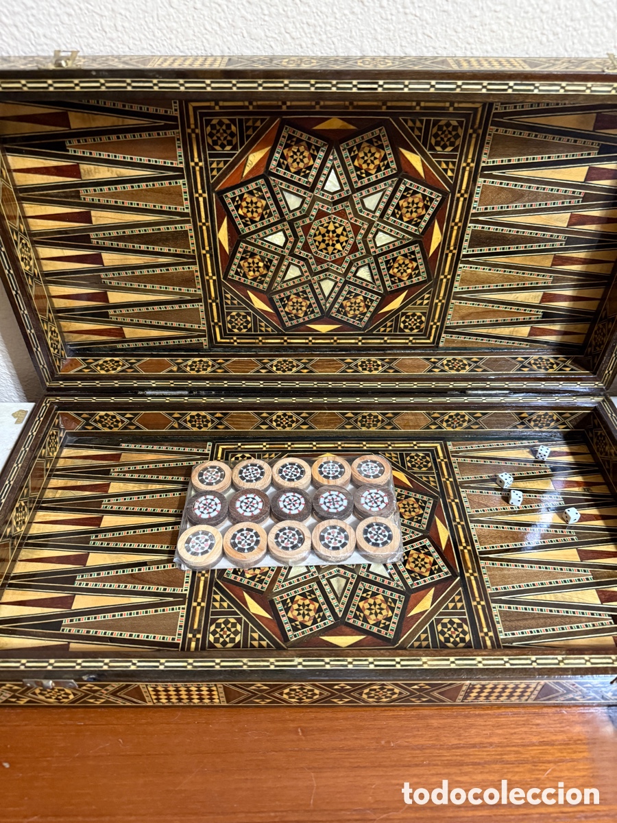 Otros objetos de arte: Juego de backgammon en madera con incrustaciones nacaradas - Foto 8