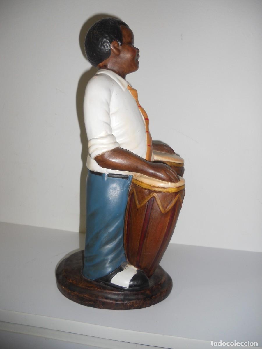 Otros objetos de arte: ANTIGUO NEGRO TOCANDO EL TAMBOR ( DE BARRO COCIDO ) - Foto 2