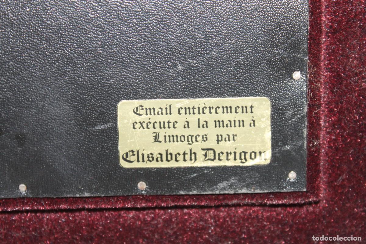 Otros objetos de arte: Cuadro con placa de esmalte de Limoges firmada Elisabeth Derigon - Foto 5