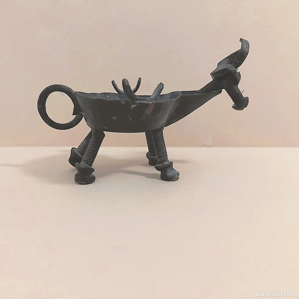 Otros objetos de arte: Candil reconvertido en cenicero de toro - Foto 2