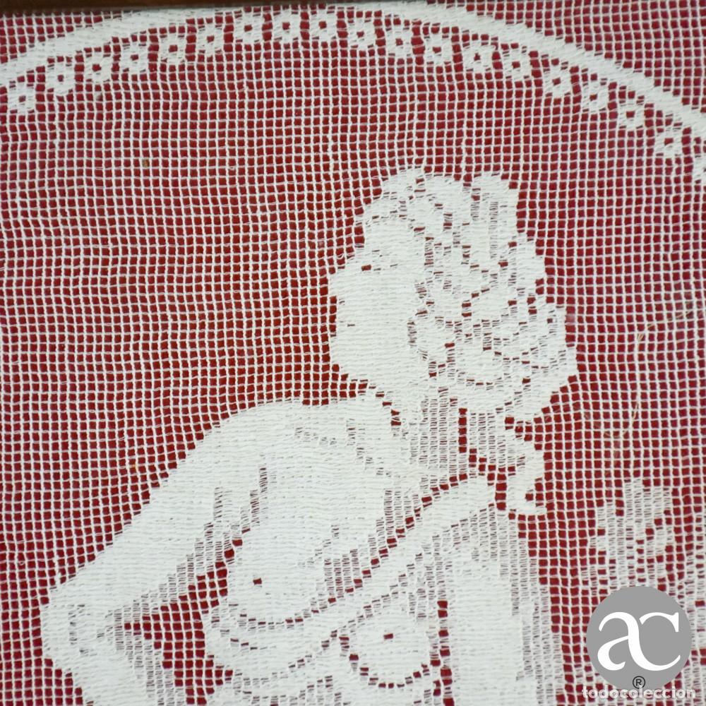 Otros objetos de arte: Quadro em Renda / Bordado Fil&eacute;, emoldurado - Foto 3