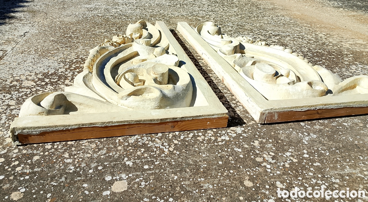 Otros objetos de arte: Pareja de cartelas de pasta-madera - Foto 3