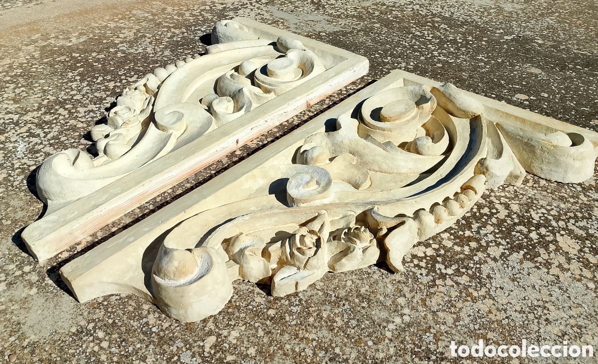 Otros objetos de arte: Pareja de cartelas de pasta-madera - Foto 4
